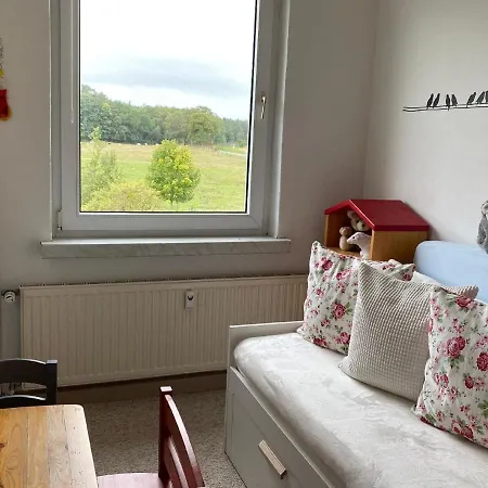 In Mit Grossem Balkon Lelkendorf