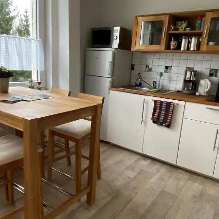In Mit Grossem Balkon Lelkendorf